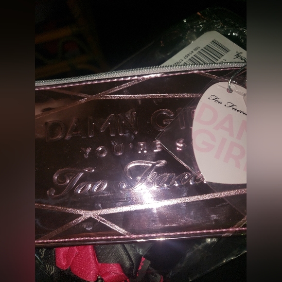 BARBIE X NYX COSMEDICS X TOO FACED COSMEDIC BAG- GIRL- YOU'RE SO TOO FACED!NIB - Picture 7 of 9